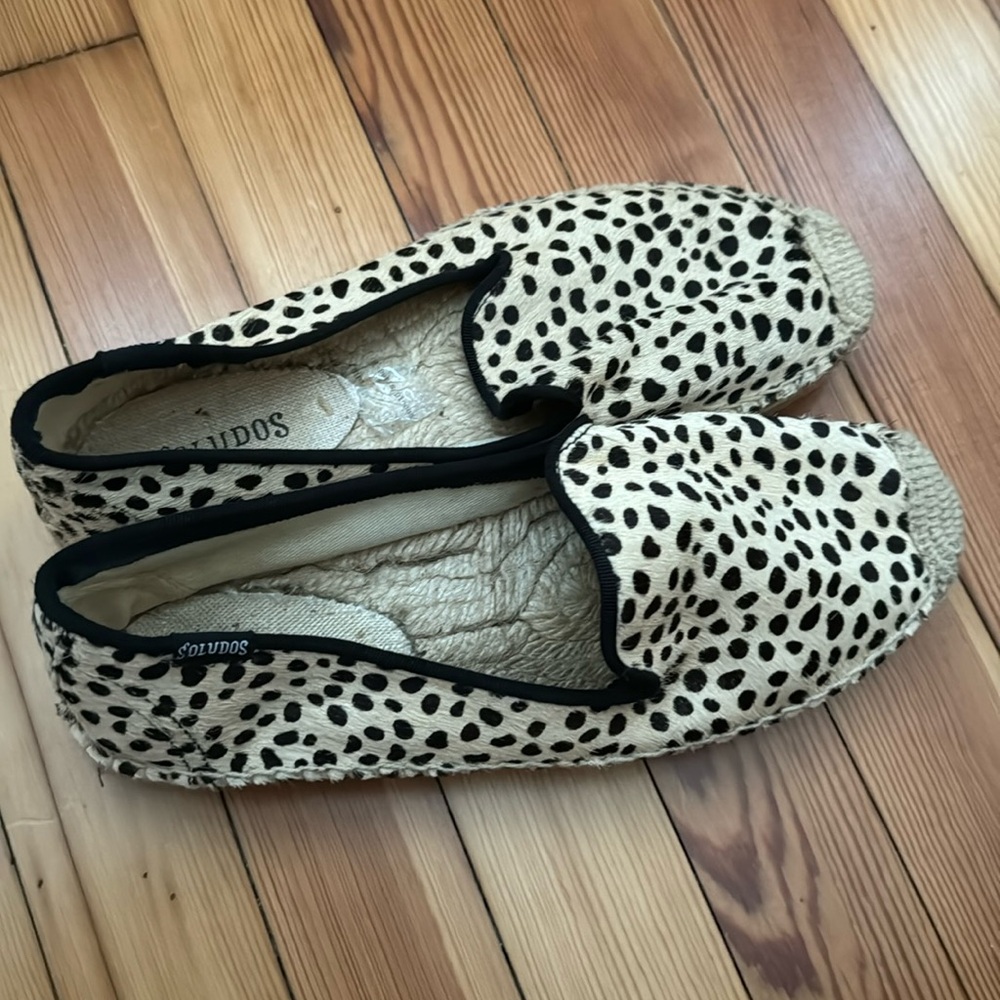 Size 7 Soludos Slides Cheetah Print - image 1